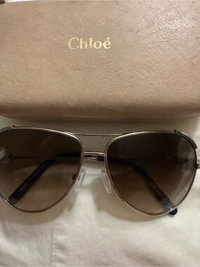 Authentic Chloé CE118S 727 aviator sunglasses 
Brown Gradient